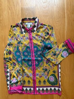 Rachel Zoe gorgeous silky blouse size small